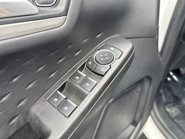 Used 2020 Star White Metallic Tri-Coat Ford SE Sport Hybrid image 29