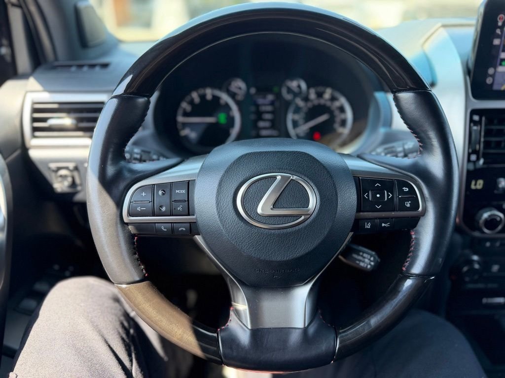 Used 2022 Onyx Black Lexus 460 image 6
