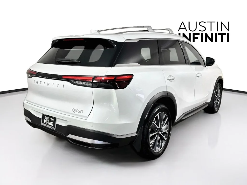 Certified Used 2027 White INFINITI LUXE image 10