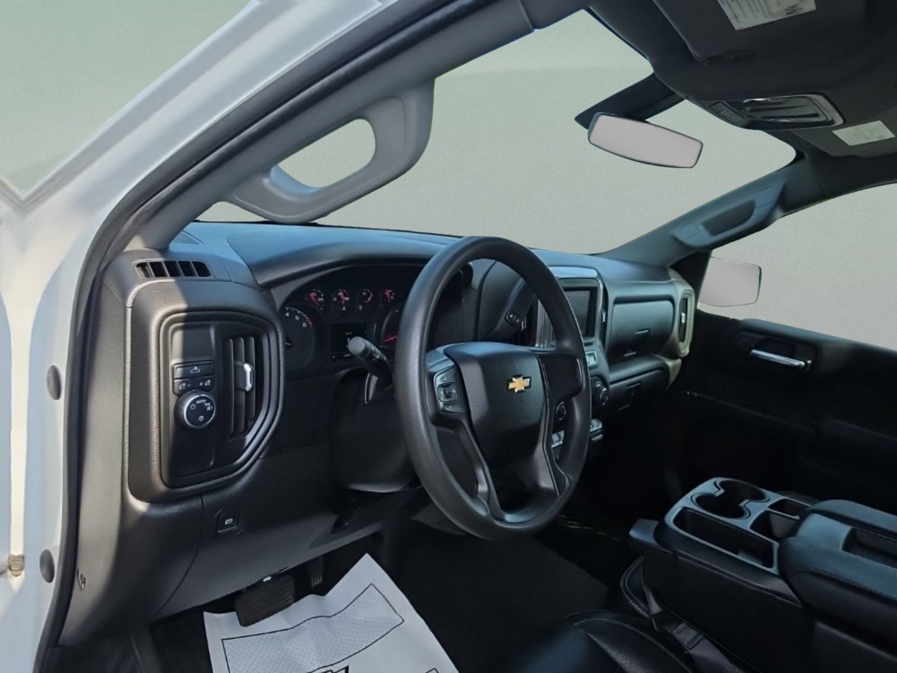 Used 2021 SUMMIT WHITE Chevrolet Custom image 13