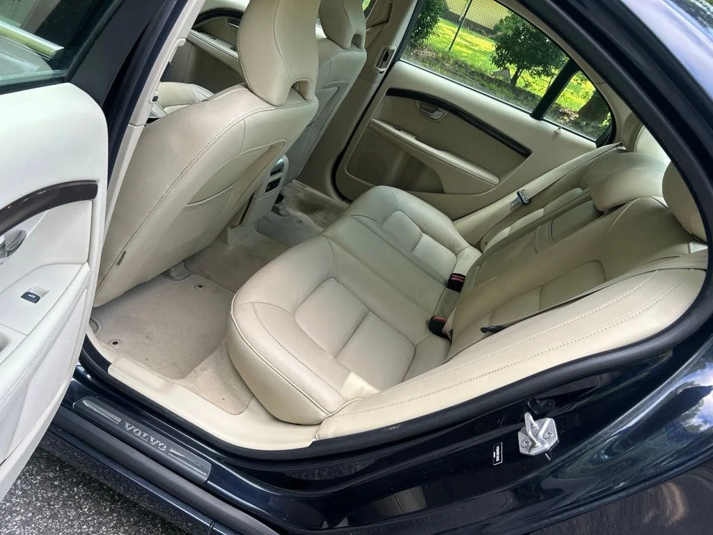 Used 2015 Blue Volvo T6 Platinum image 26