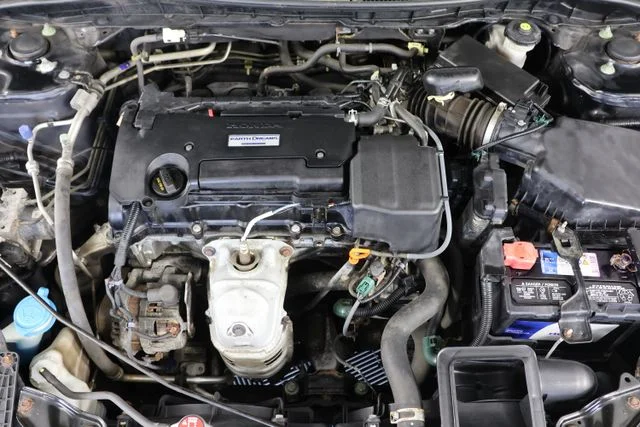Used 2017 Black Honda LX image 21
