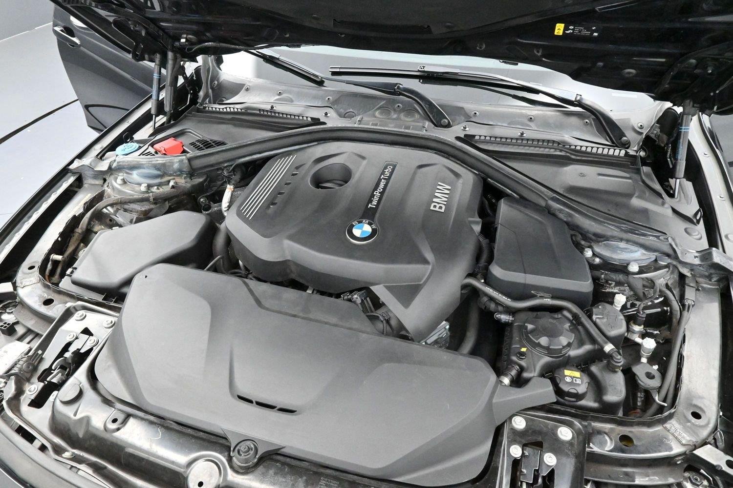 Used 2018 Black Sapphire Metallic BMW 330i image 29