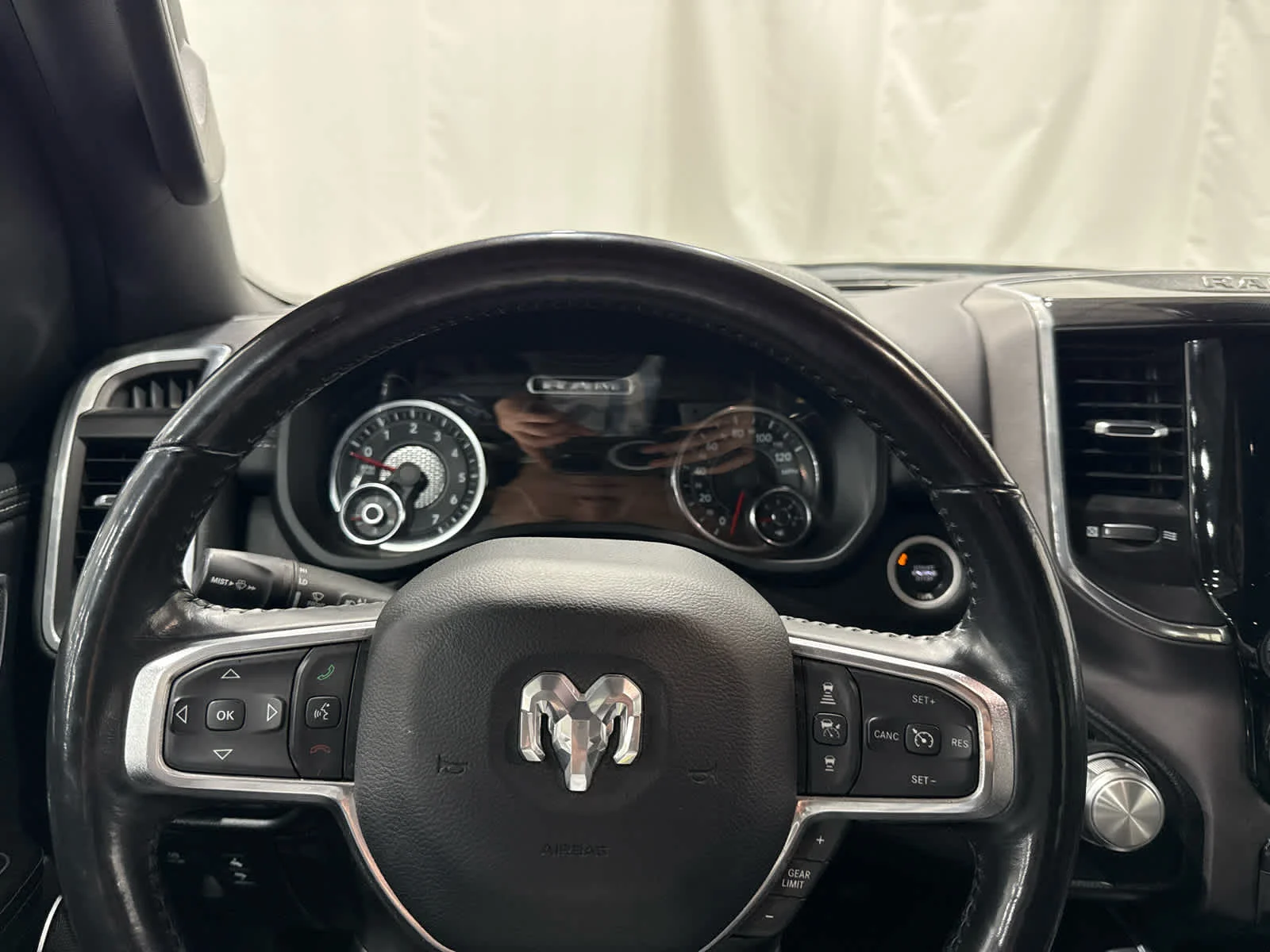 Used 2021 Gray/gray Ram Laramie image 16
