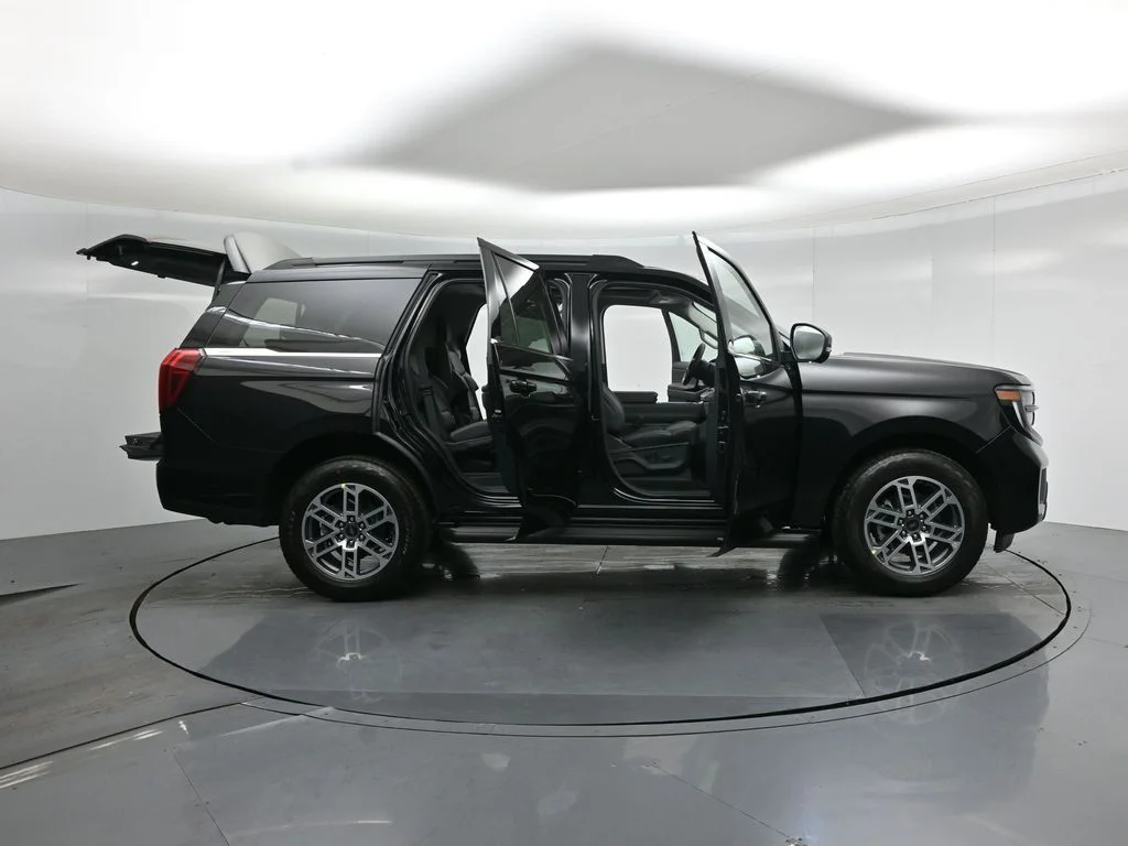 New 2026 Agate Black Metallic Ford Active image 4