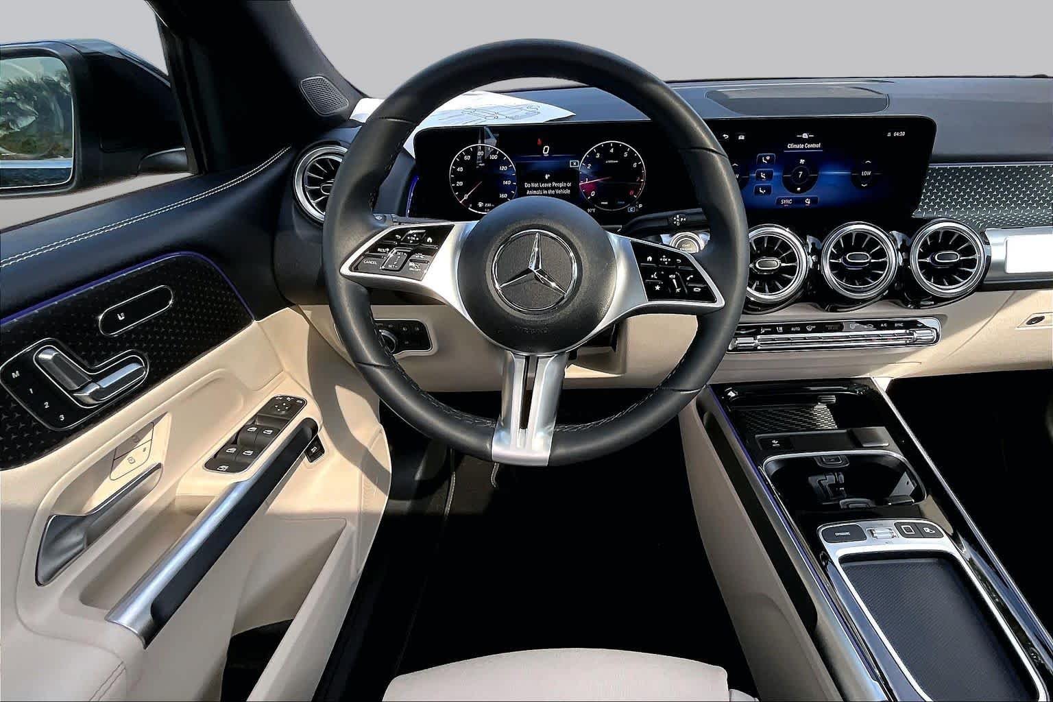 Used 2026 Night Black Mercedes-Benz GLB 250 image 6