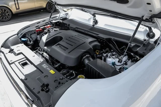 New 2026 White Land Rover S image 60