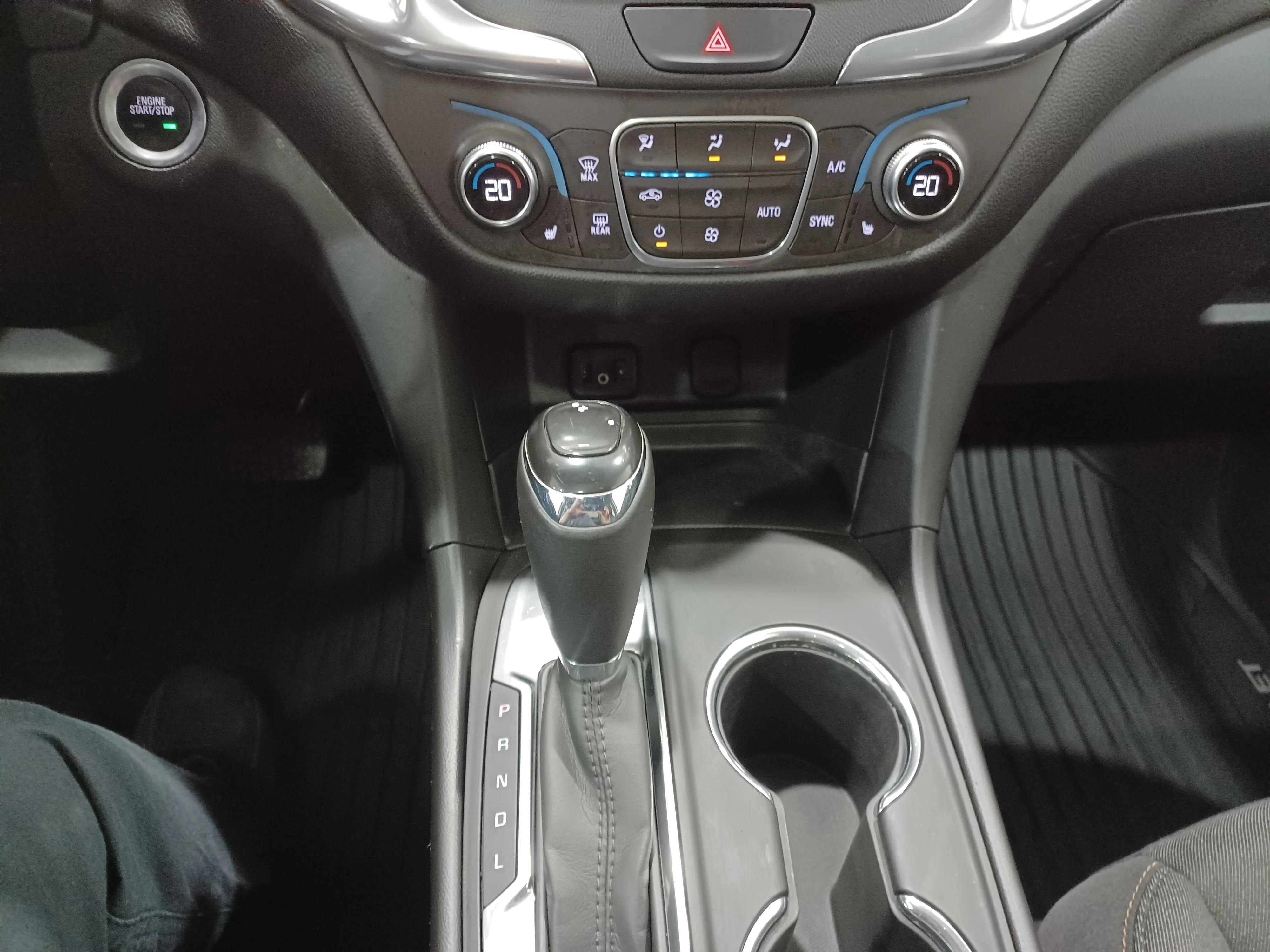 Certified Used 2018 Silver Ice Metallic Chevrolet LT AWD*Remote Start | Htd Seats | Pano Roof | Blind Spot Detection | Apple CarPlay | Roof Rails image 19