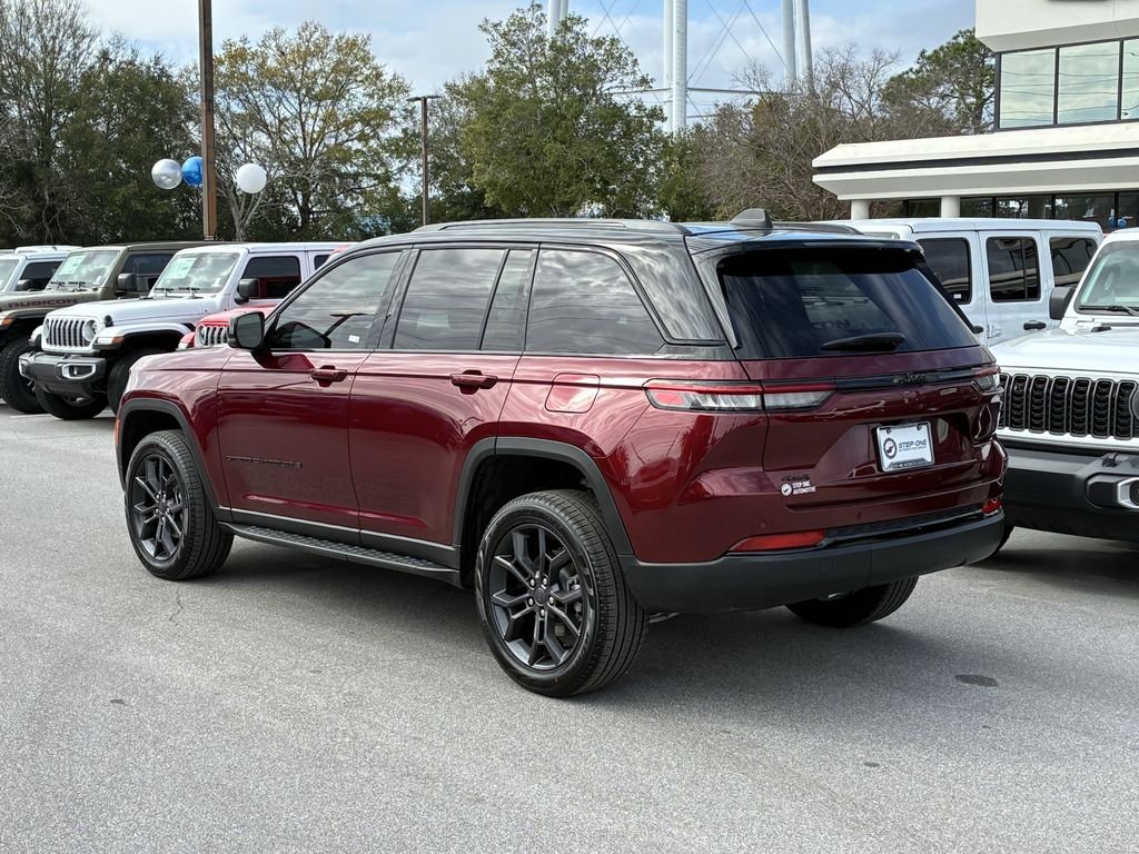 New 2025 Velvet Red Pearl-Coat Exterior Paint Jeep Limited image 7