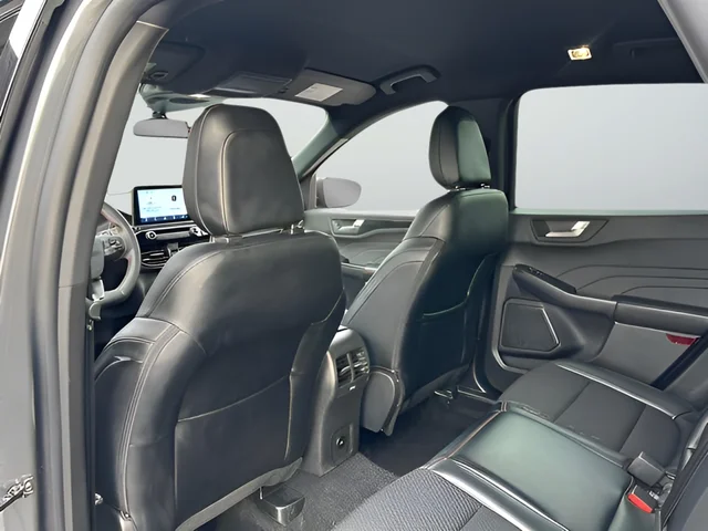 Used 2025 Gray Ford ST-Line image 19