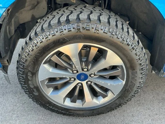 Used 2019 Blue Metallic Ford XL image 17