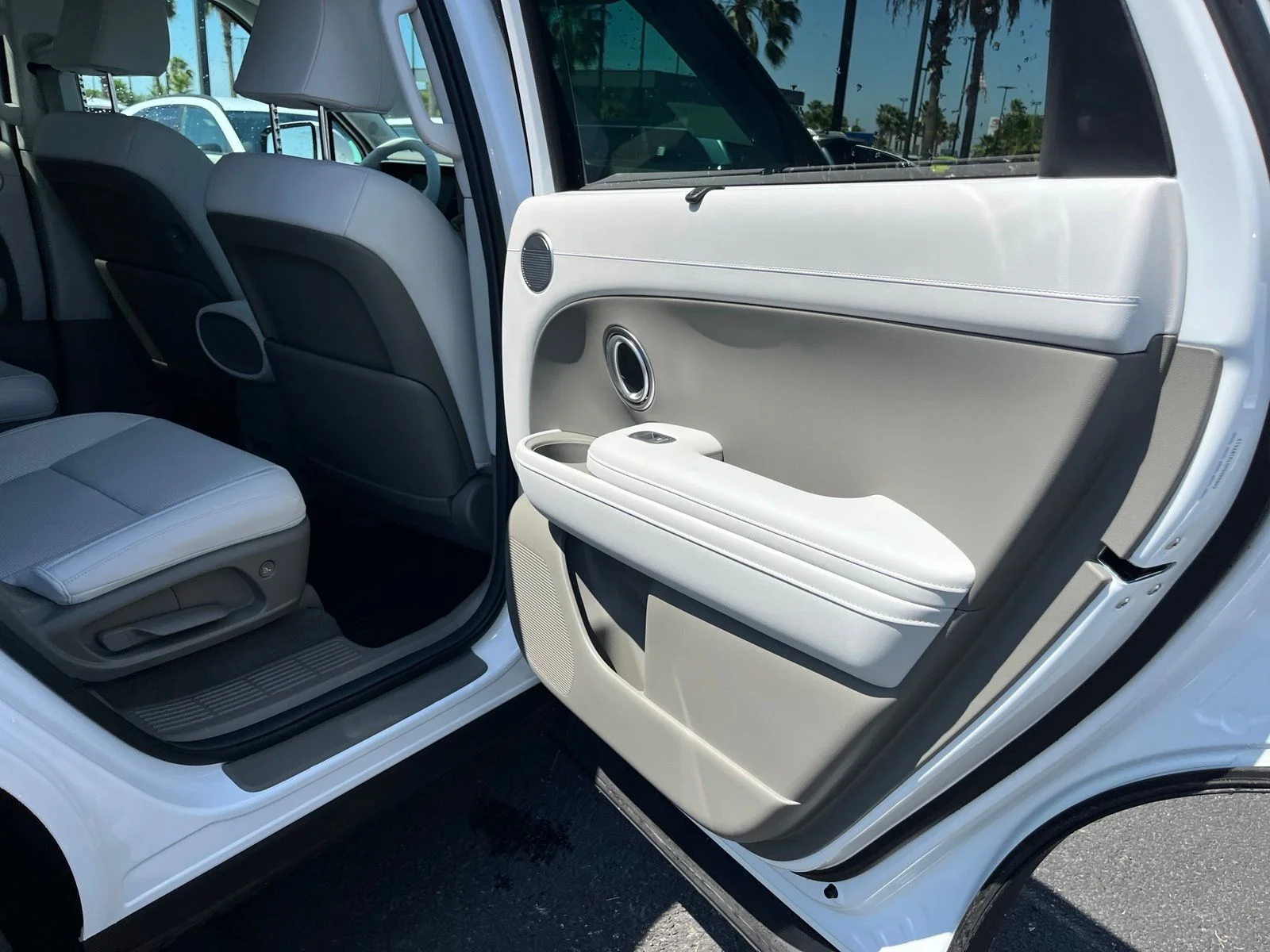 New 2026 White Hyundai Blue SEL Premium image 18
