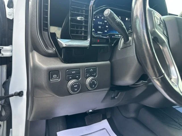 Used 2022 Summit White Chevrolet LT image 36