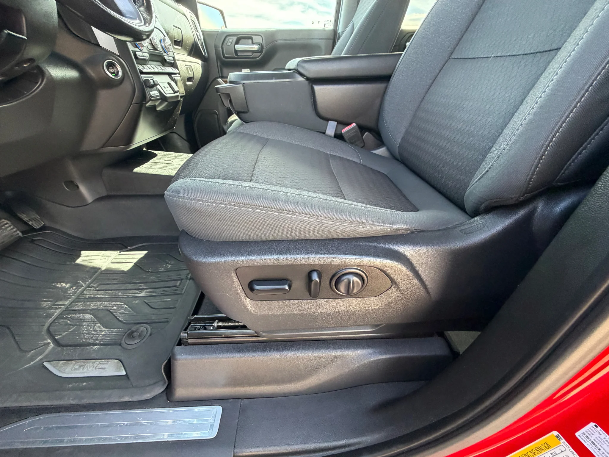 Used 2020 Cardinal Red GMC Elevation image 14