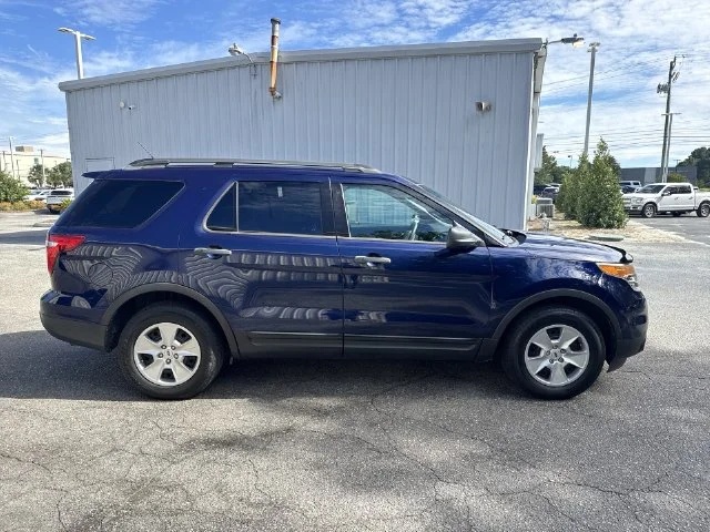 Used 2011 Blue Ford Base image 4