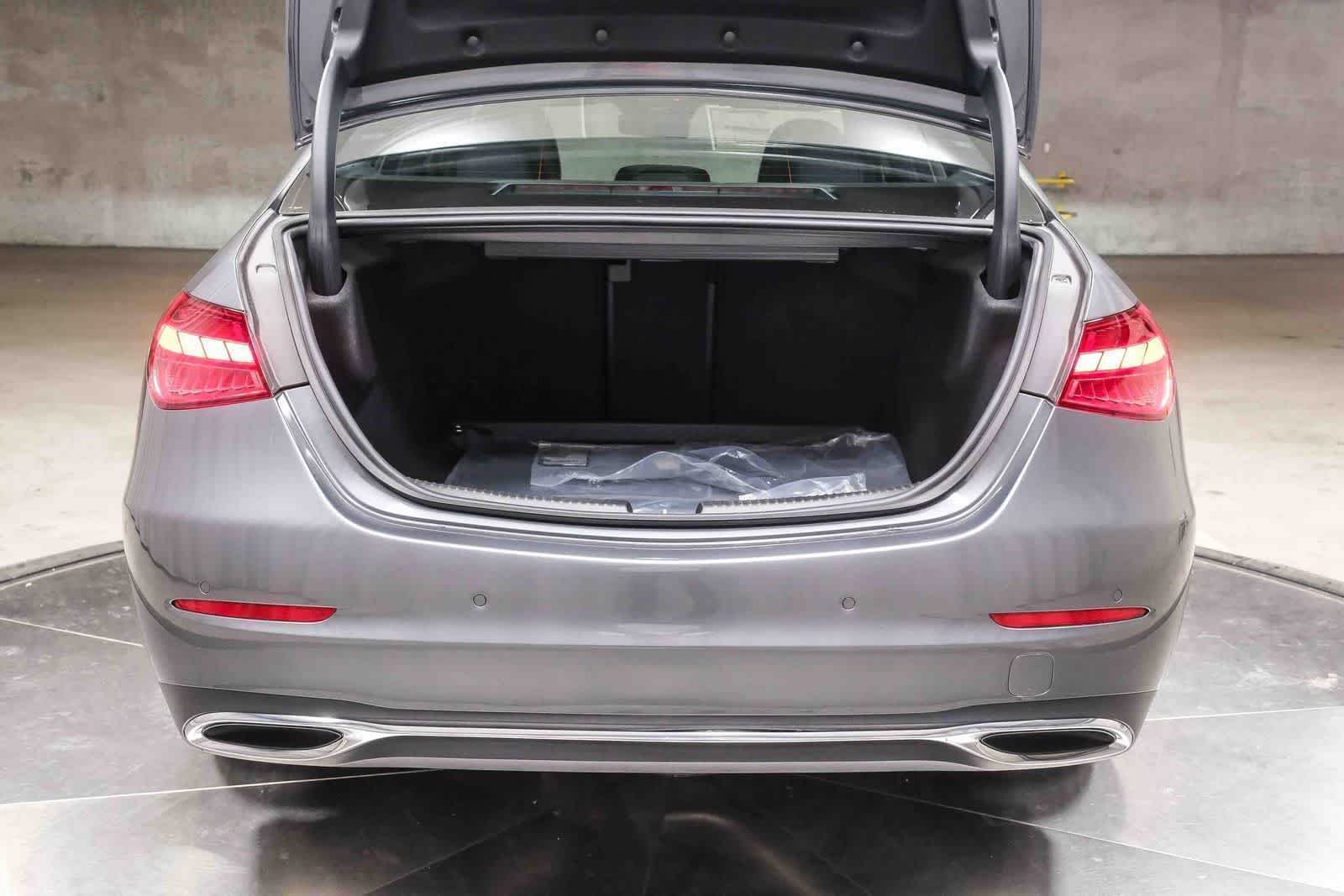 New 2026 Selenite Grey Metallic Mercedes-Benz C 300 image 30
