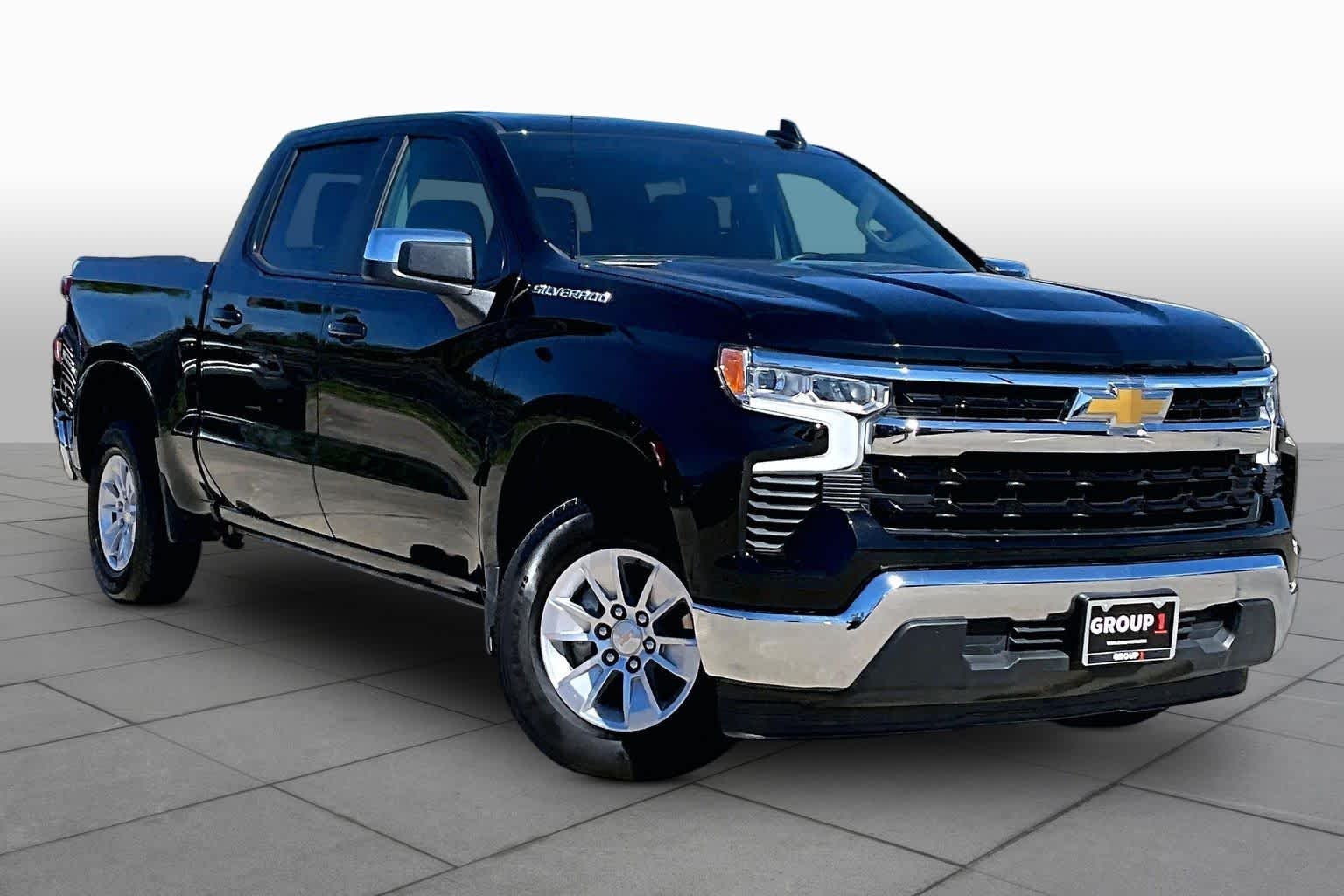 Used 2026 Black Chevrolet LT image 3