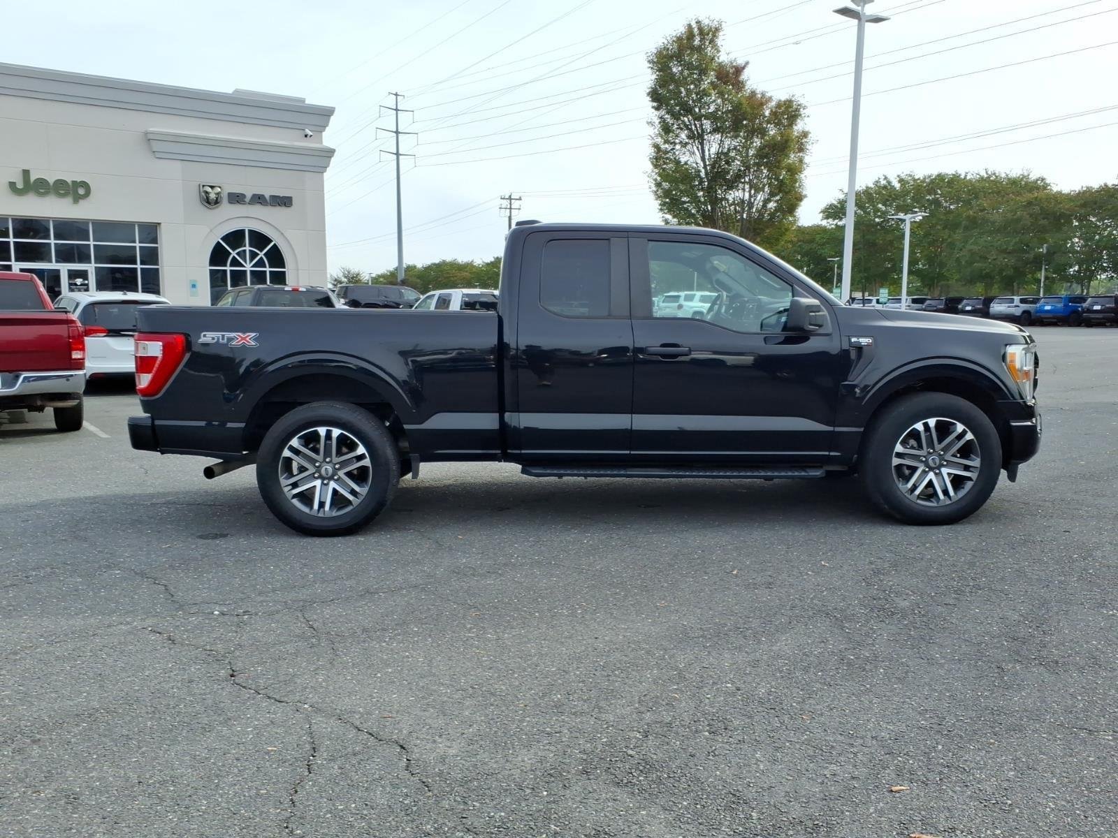 Used 2021 Agate Black Metallic Ford XL image 10