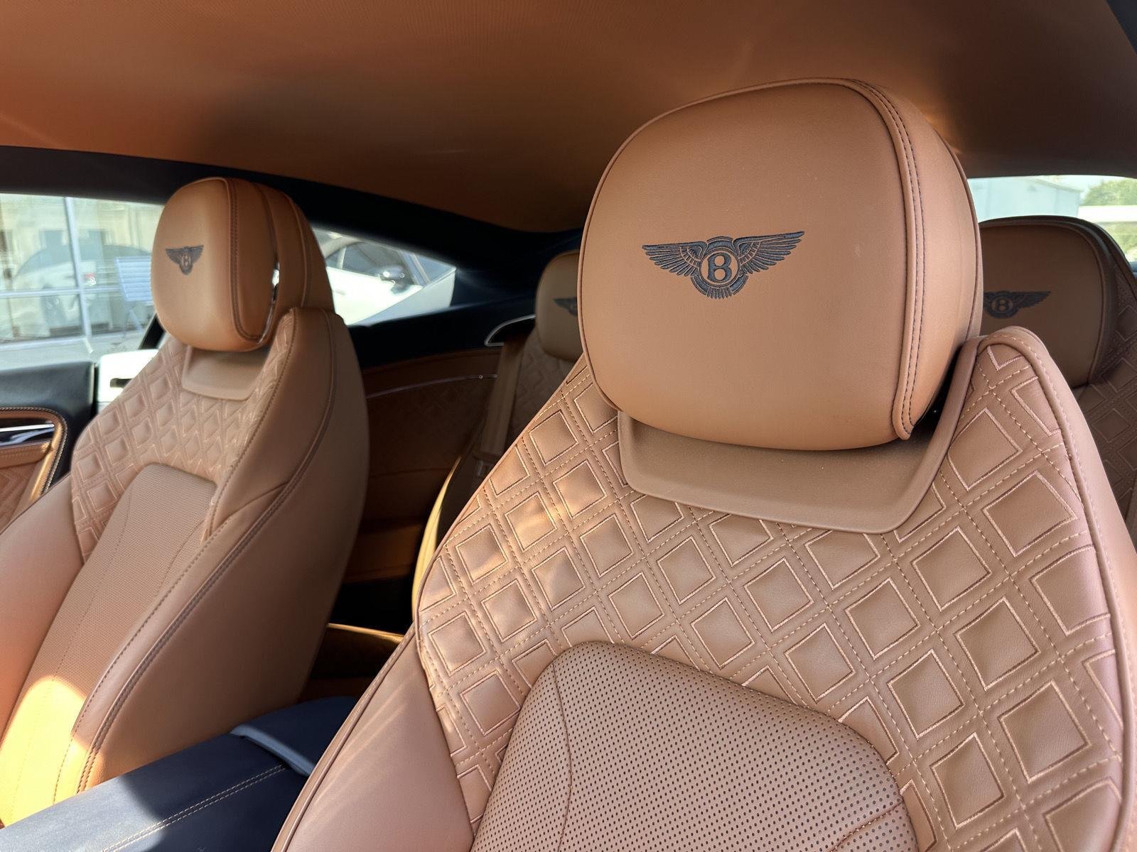Used 2020 Dark Sapphire BENTLEY  image 8