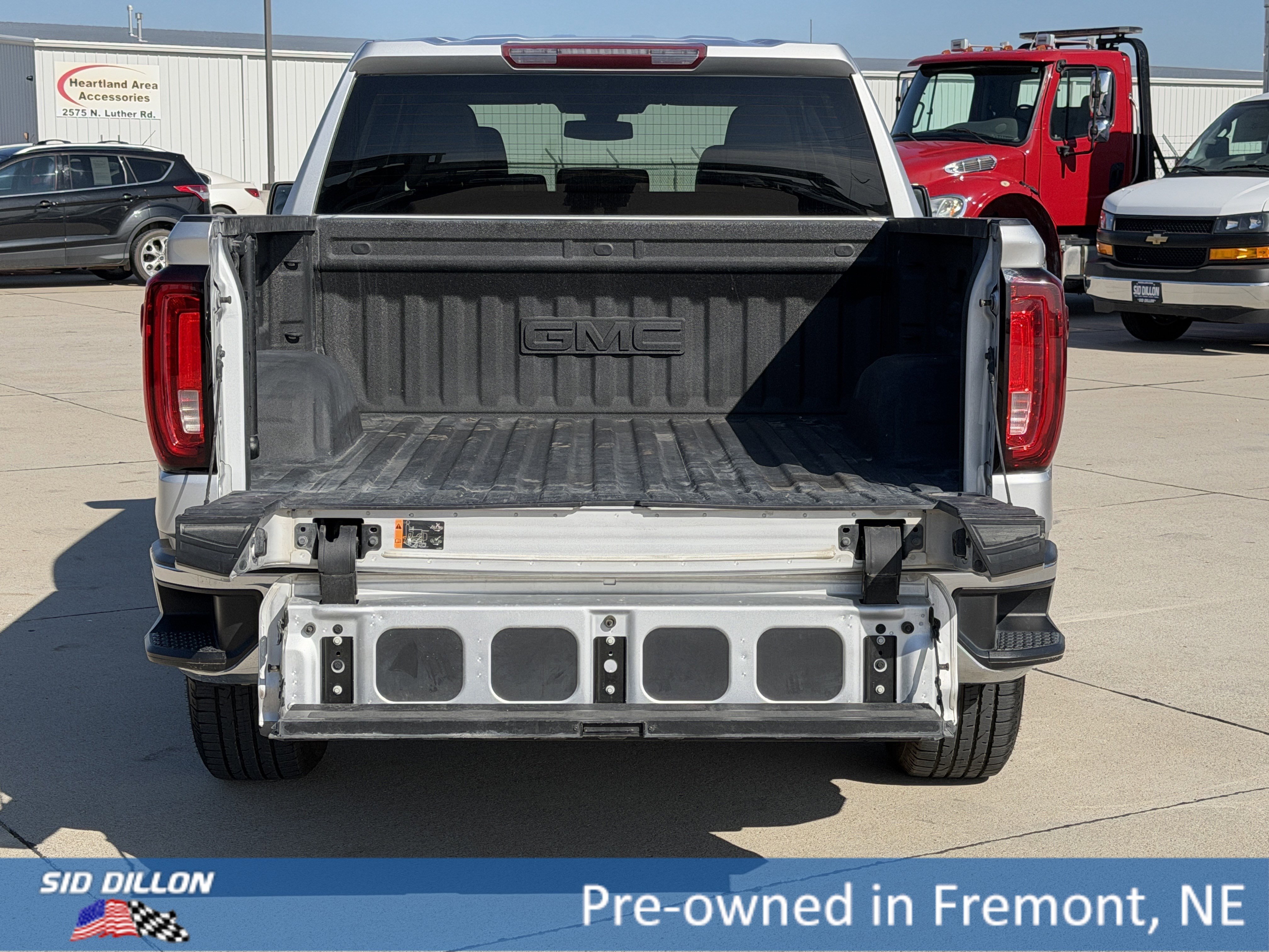 Used 2021 QUICKSILVER METALLIC GMC SLT image 5