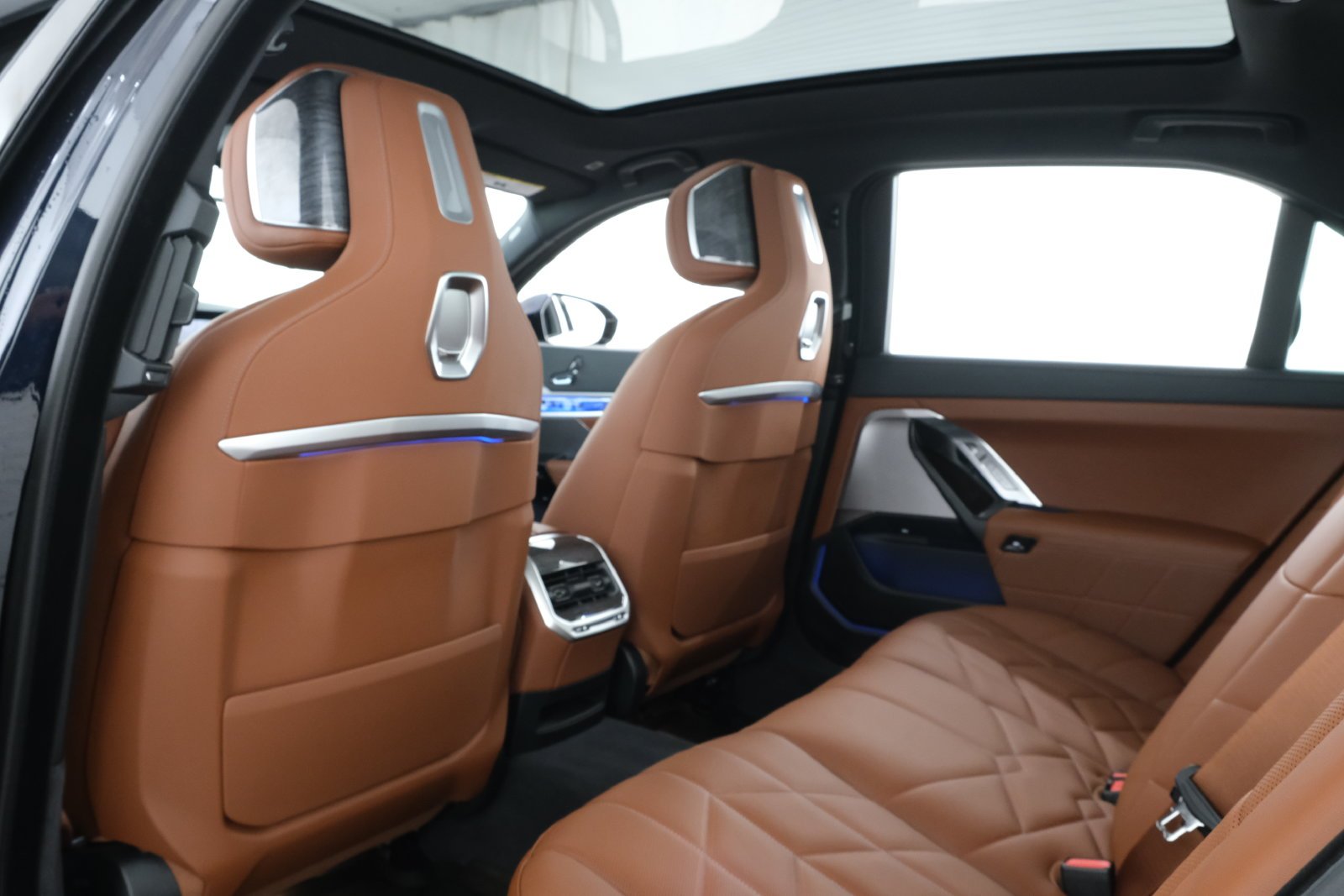 2025 BMW 7 Series 760i - Photo 33