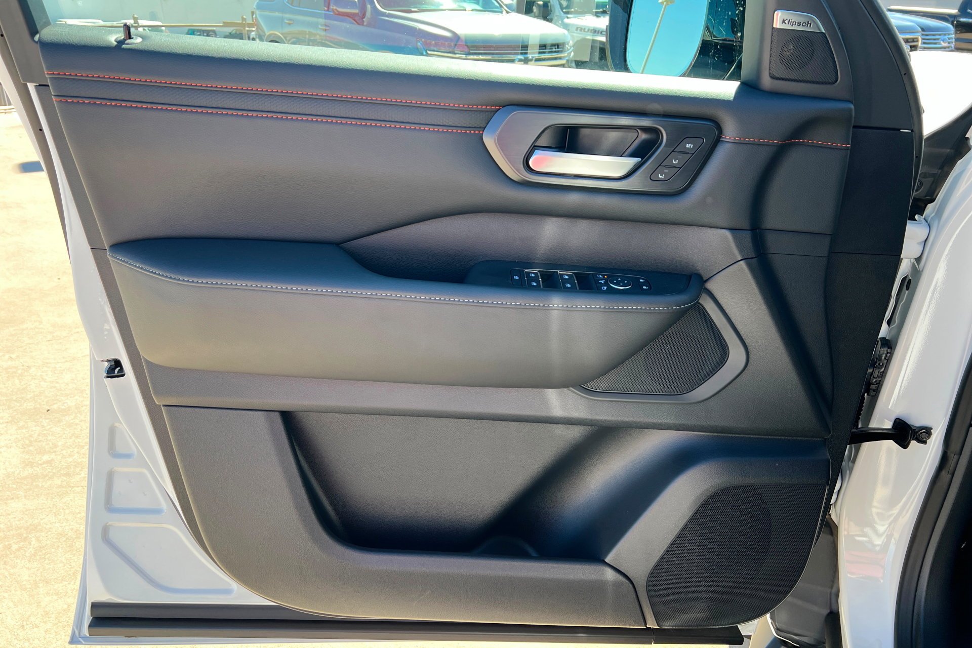 New 2026 Aspen White TriCoat Nissan PRO-4X® image 15