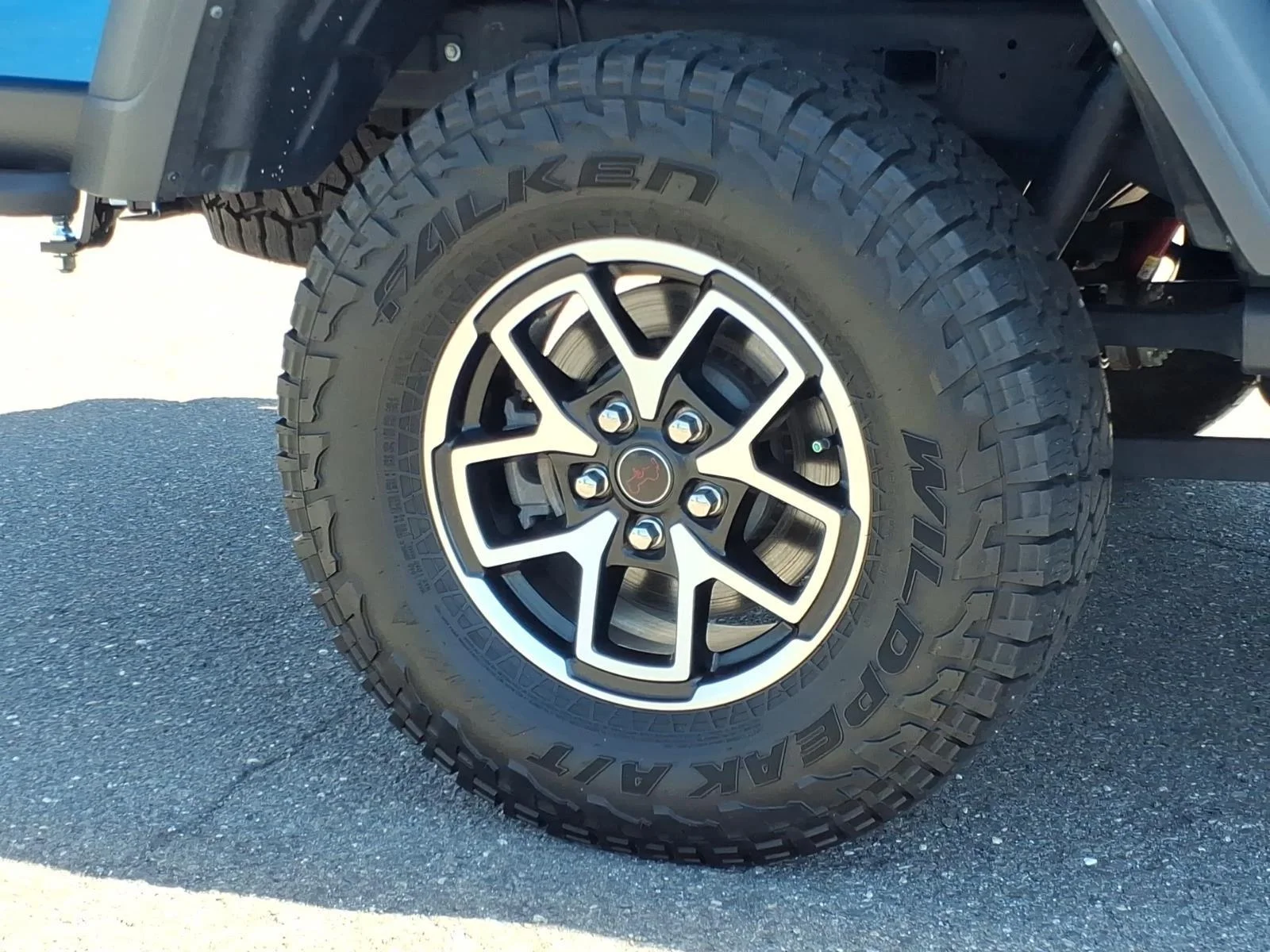 Used 2024 Hydro Blue Pearlcoat Jeep Rubicon image 12