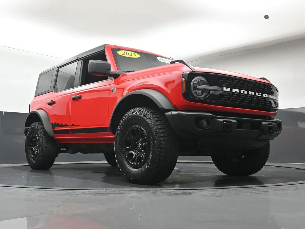 Used 2023 Red Ford Wildtrak image 25