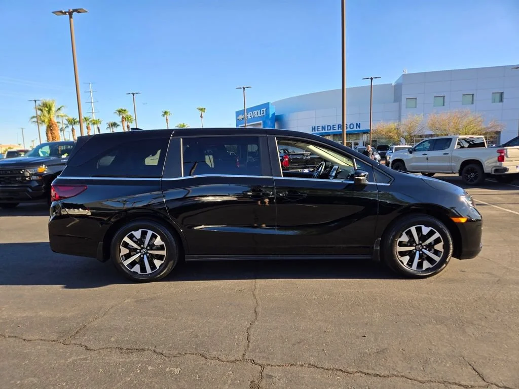 Used 2025 Black Honda EX-L image 7