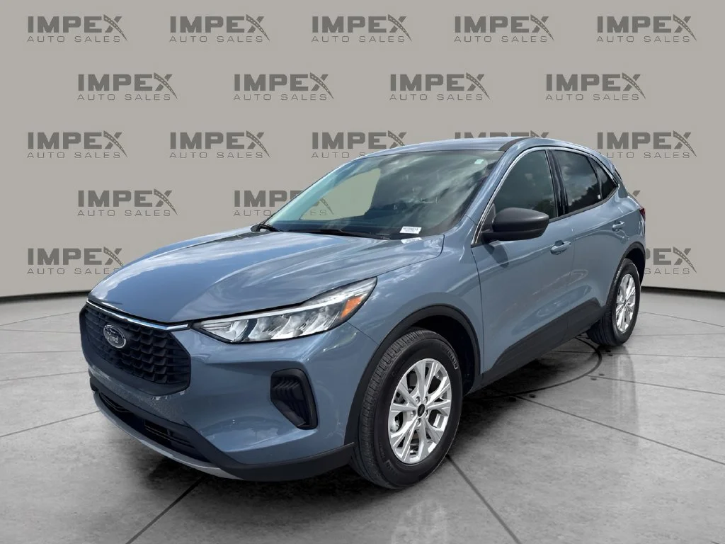 Used 2024 Blue Ford Active image 1