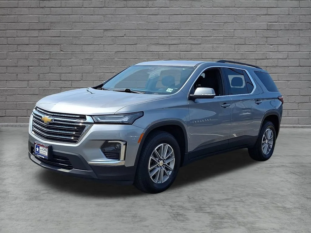 Used 2023 STERLING GRAY METALLIC Chevrolet LT Cloth image 6