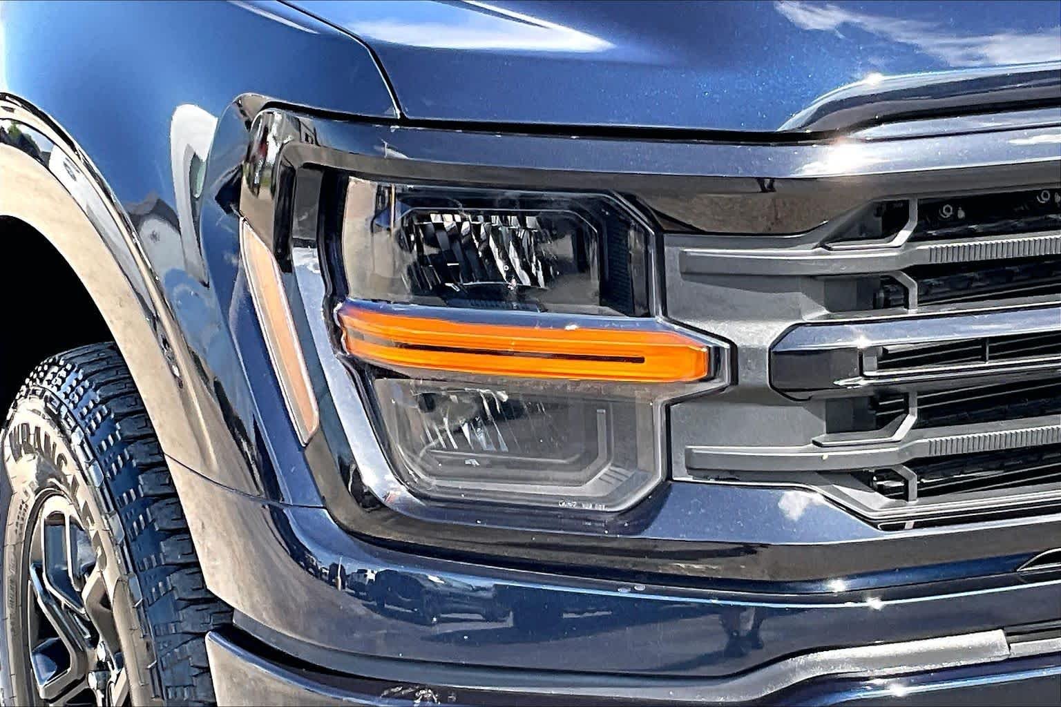 Used 2025 Antimatter Blue Metallic Ford XLT image 24