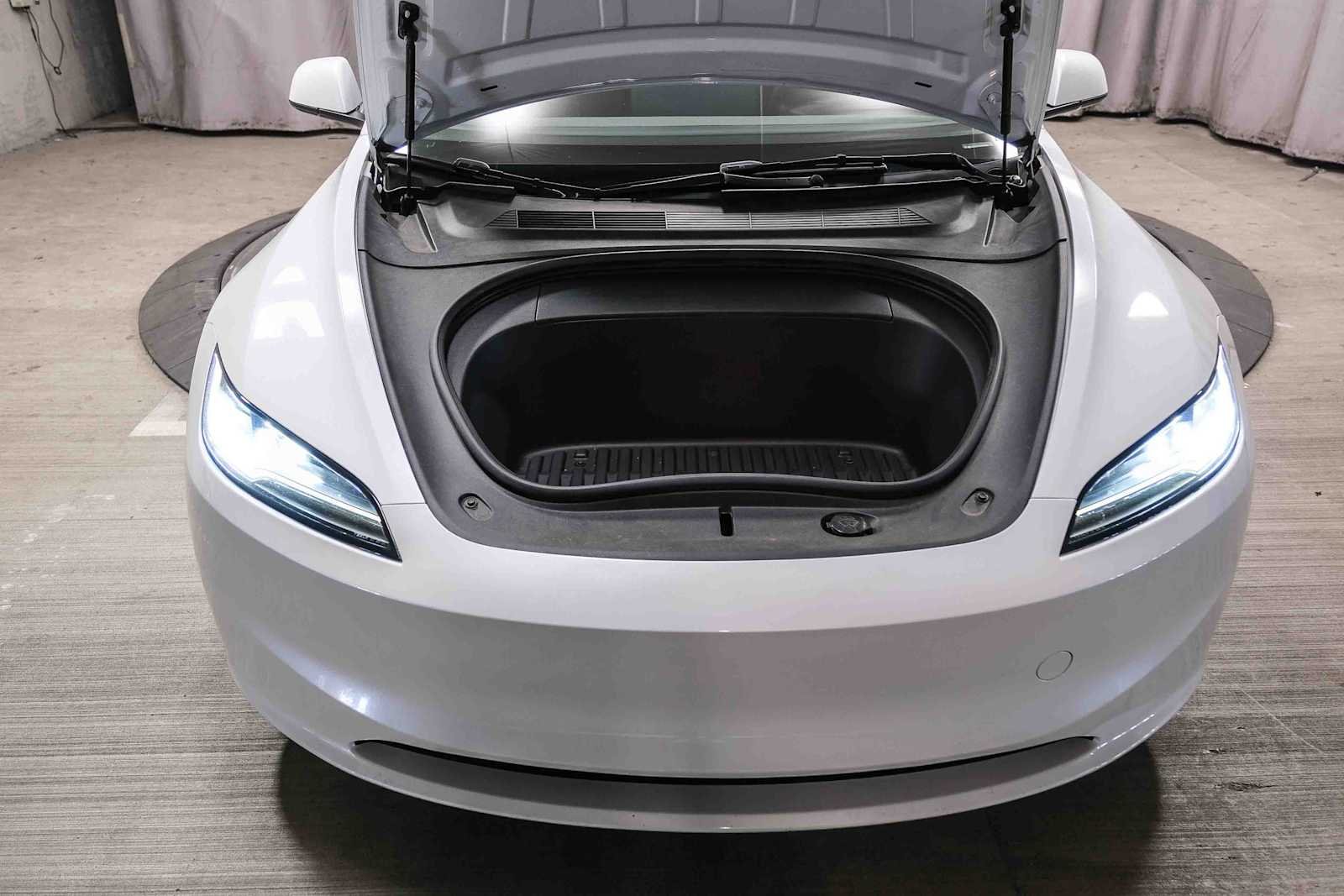 Used 2024 Pearl White Multi-Coat Tesla  image 28