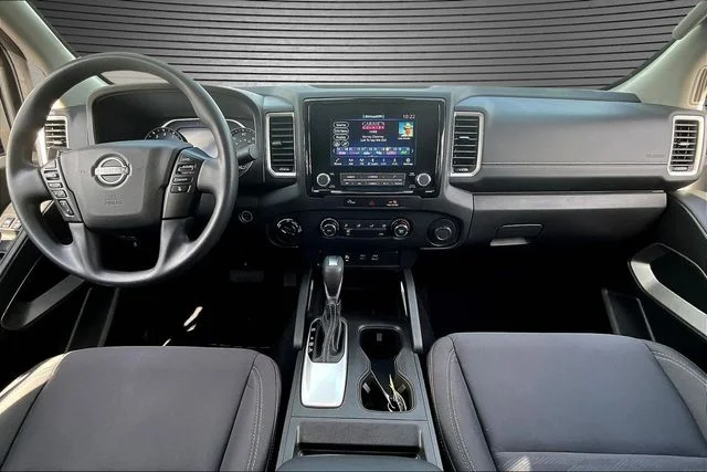 Used 2024 Green Nissan SV image 8