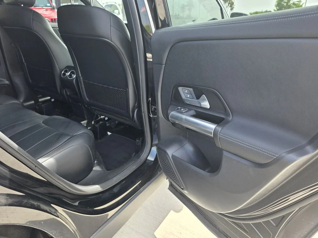 Certified Used 2024 Black Mercedes-Benz GLA 250 image 15