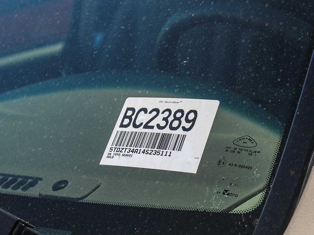 Used 2004 Gold Toyota SR5 image 29
