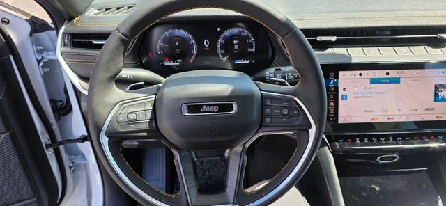 New 2026 White/off-white Jeep Limited image 19