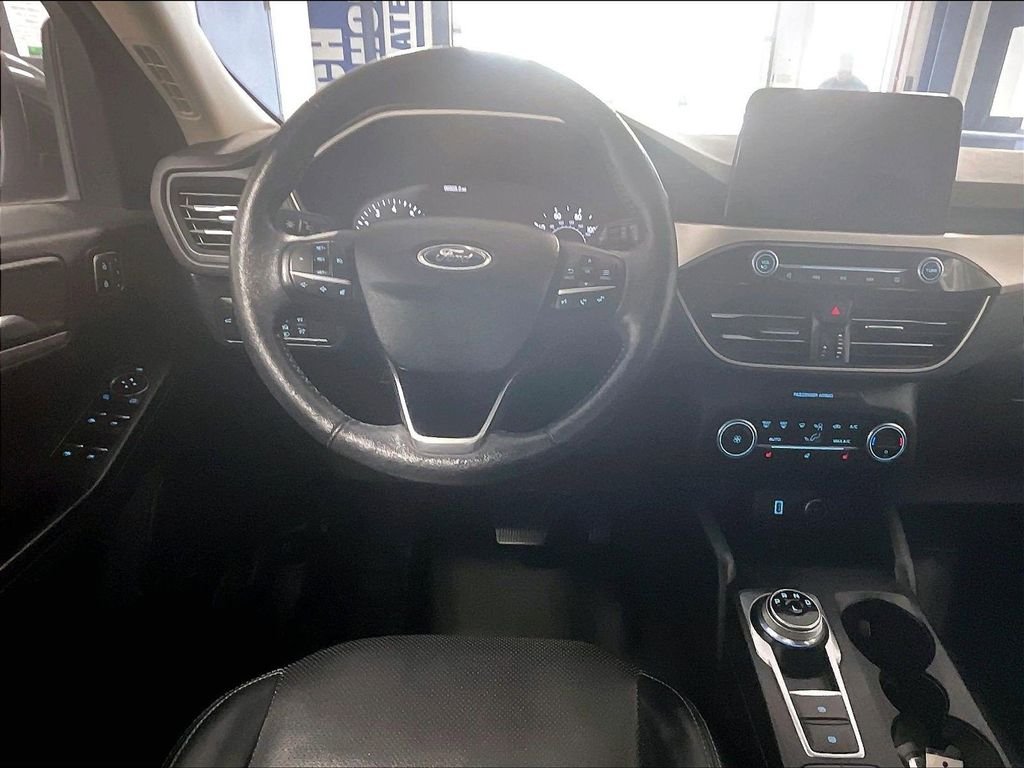 Used 2020 Gray Ford SEL image 17