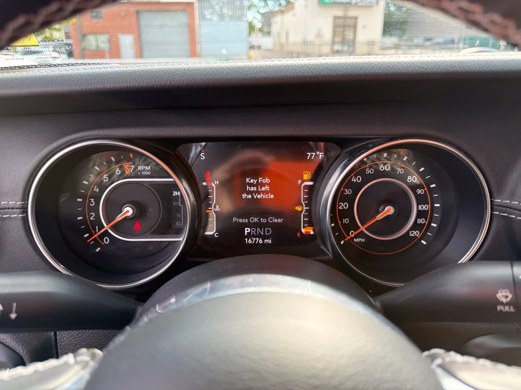 Used 2022 Black Jeep Unlimited Sahara image 32