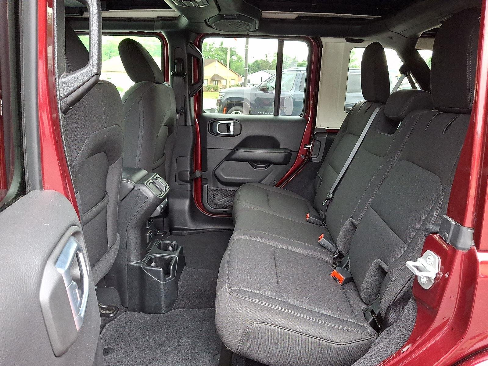 Used 2021 Snazzberry Pearlcoat Jeep Unlimited Sahara image 11