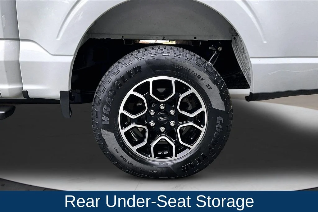 Used 2023 White Ford XLT image 36