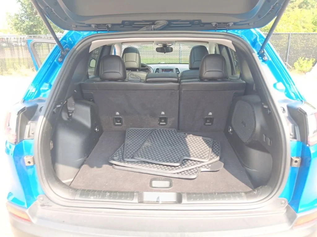 Used 2022 Hydro Blue Pearlcoat Jeep X image 36