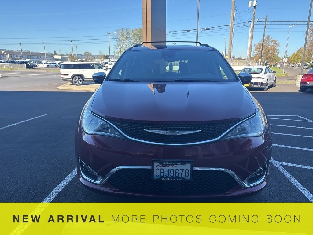Used 2017 Chrysler Pacifica Limited with VIN 2C4RC1GGXHR649099 for sale in Longview, WA