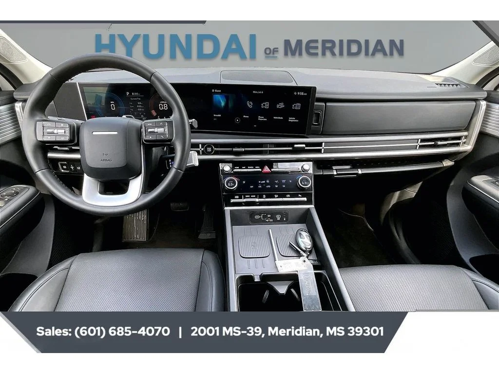 Used 2025 SERENITY WHITE Hyundai SEL image 13