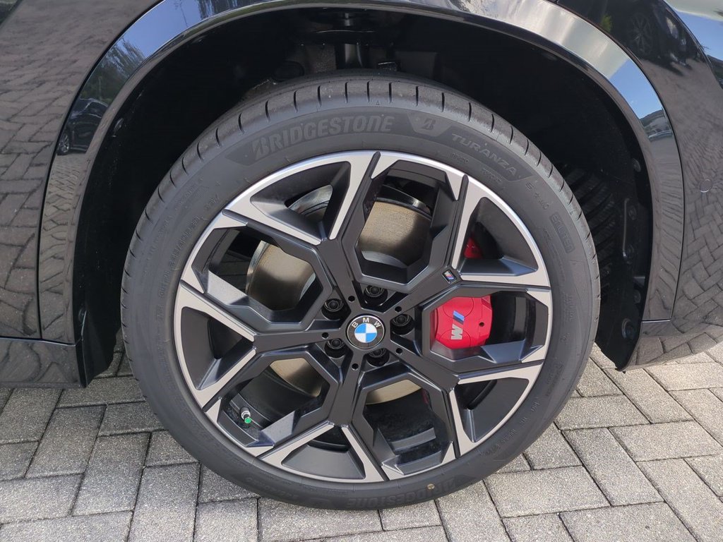 New 2027 Black Sapphire Metallic BMW M35i image 11
