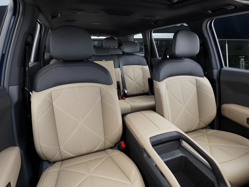 New 2027 Midnight Lake Blue Kia EX image 15