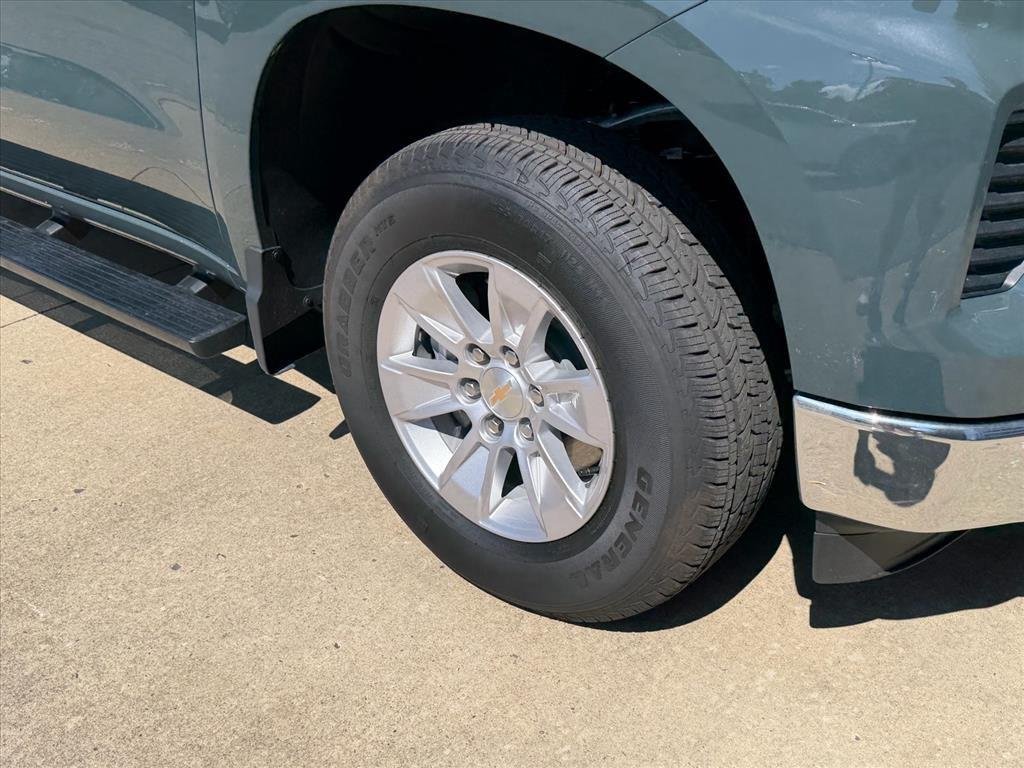 Used 2026  CHEVROLET RST image 7