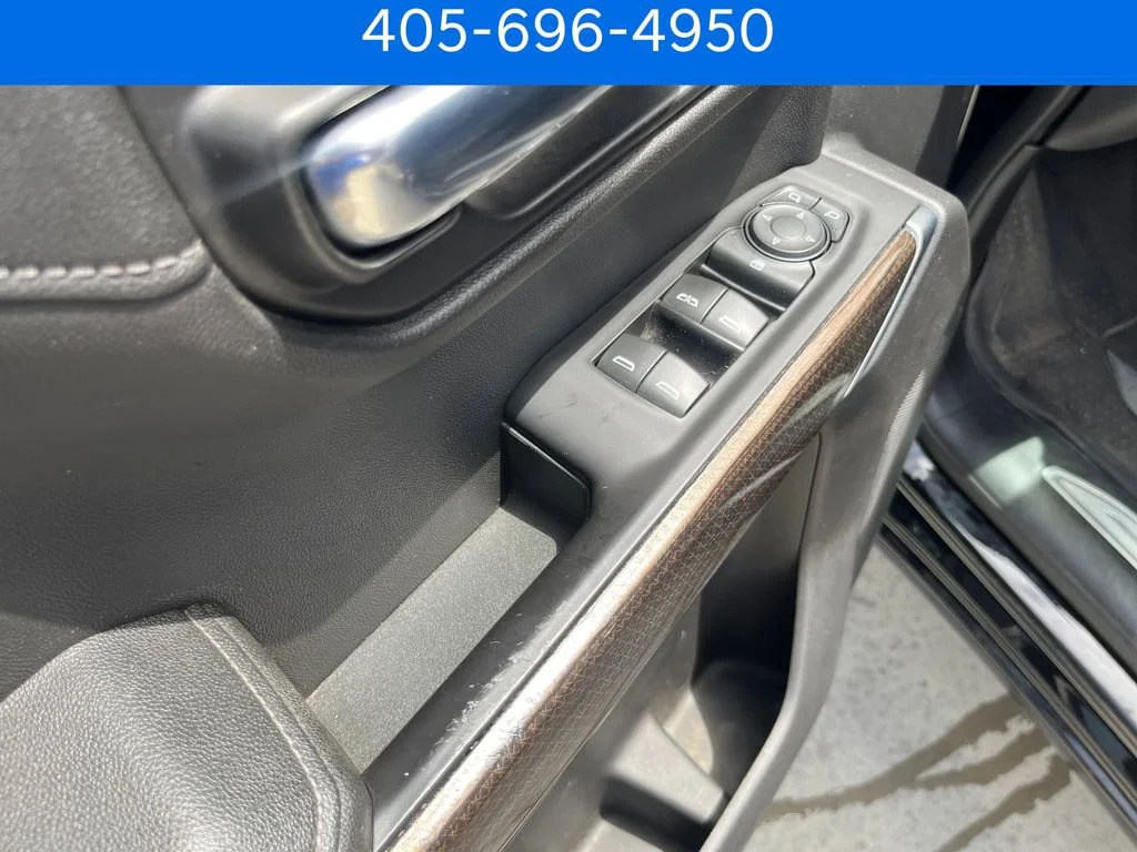 Pre-Owned 2020 Chevrolet Silverado 1500 RST
