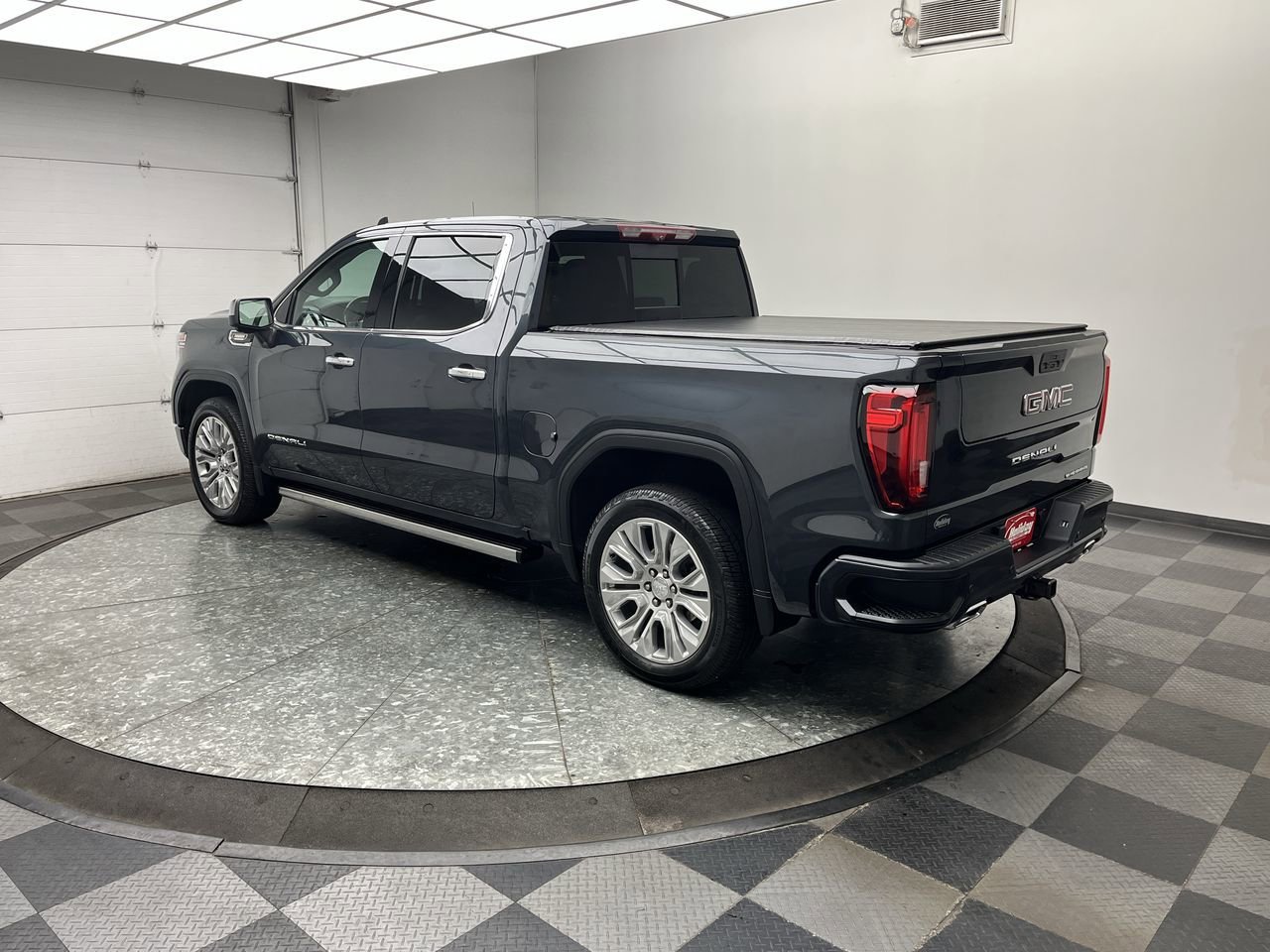 Certified Used 2022 Hunter Metallic GMC Denali image 2