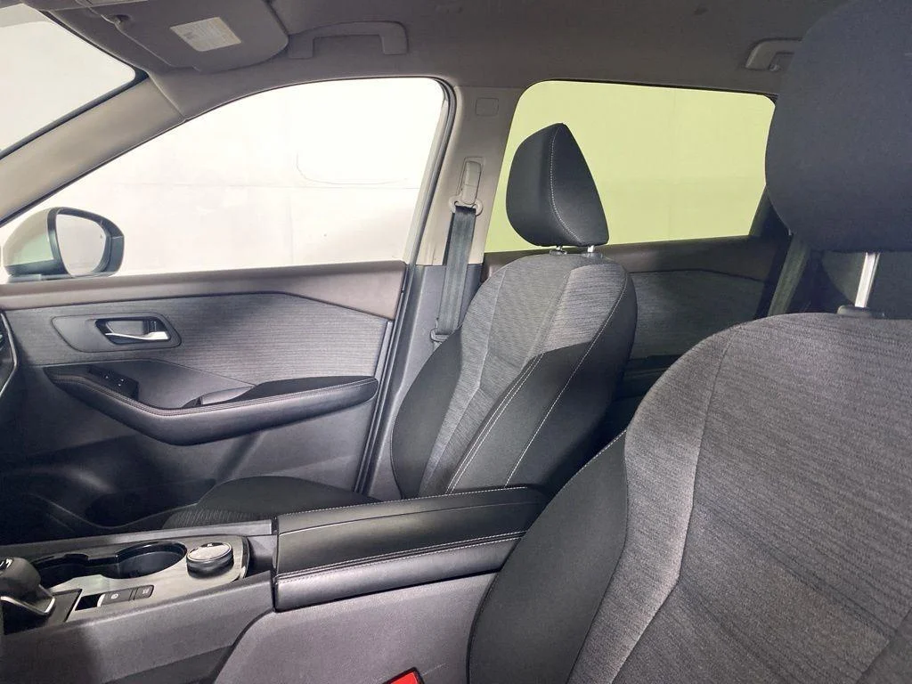 Used 2023 Pearl White Nissan SV image 26